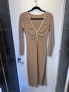 Abercrombie & Fitch Taupe Long-Sleeve Ruched V-Neck Midi Dress